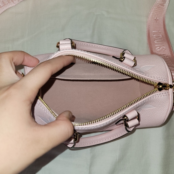 Handbag - Picture 2 of 11